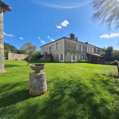 Maison 14 pièces 736842 €