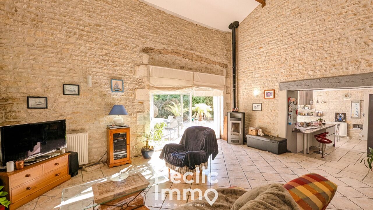 maison 7 pièces 173 m2 à vendre à Saint-Amant-de-Boixe (16330)