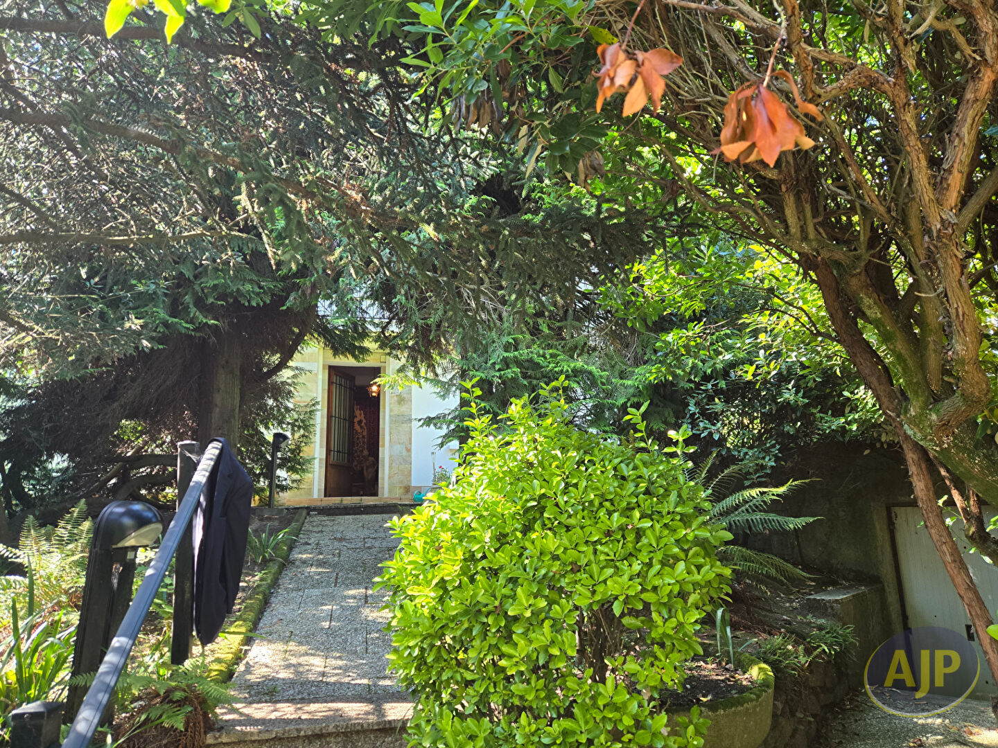 Agence immobilière de Ajp Immobilier St Marc sur Mer Tati