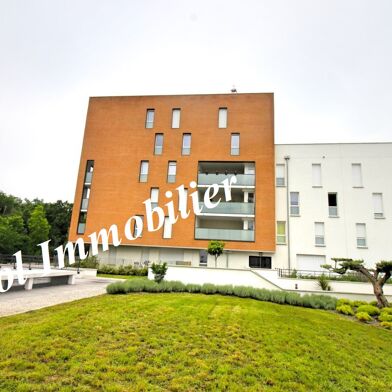 Appartement 5 pièces 379700 €