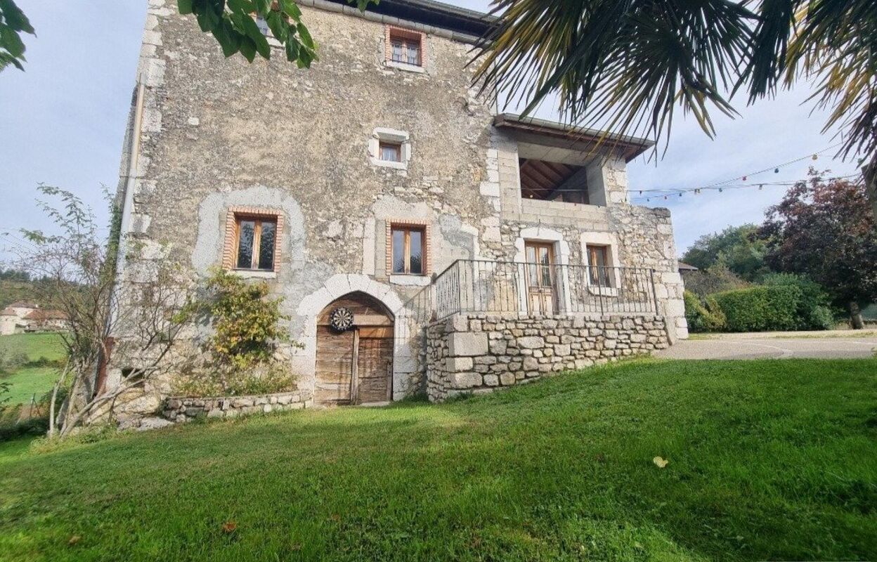 maison 5 pièces 147 m2 à vendre à Saint-Pierre-de-Curtille (73310)