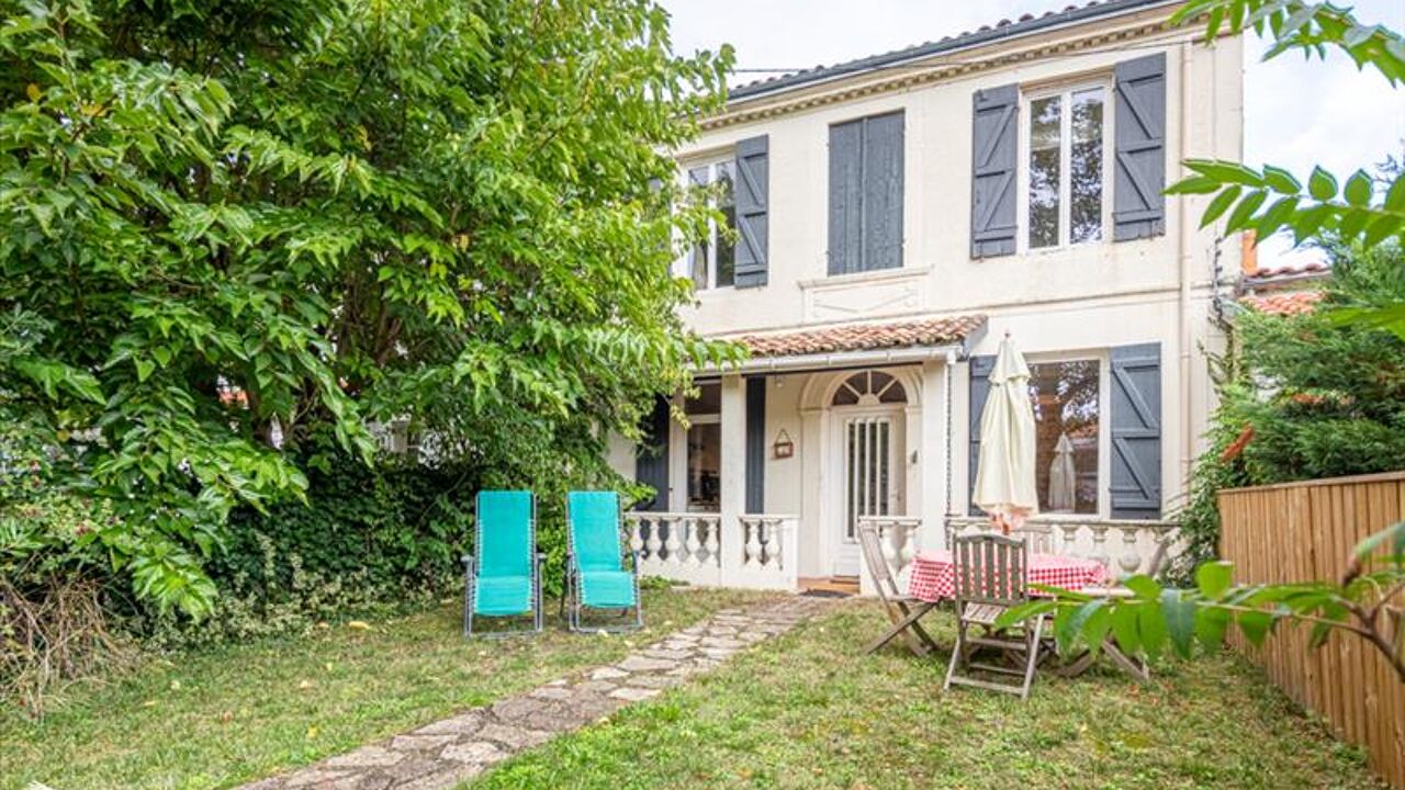 maison 4 pièces 115 m2 à vendre à Ambarès-Et-Lagrave (33440)