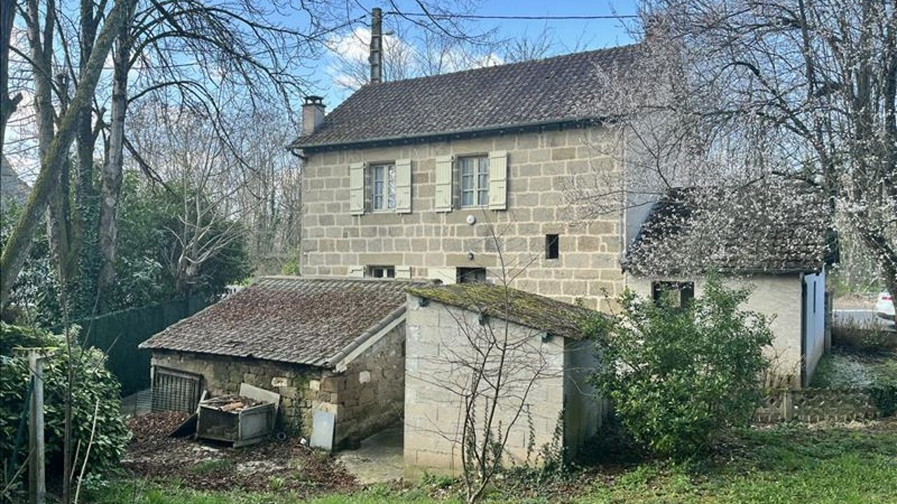 maison 4 pièces 108 m2 à vendre à Saint-Pantaléon-de-Larche (19600)