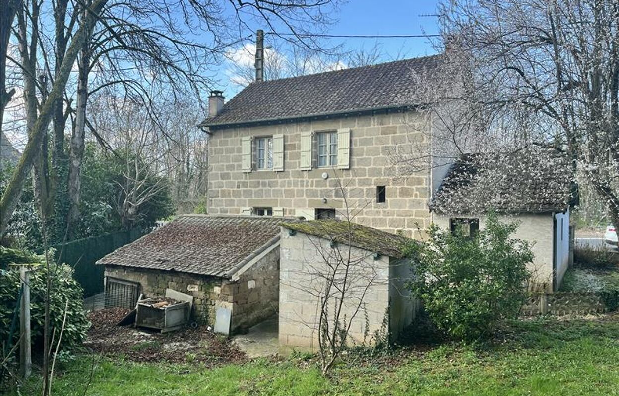 maison 4 pièces 108 m2 à vendre à Saint-Pantaléon-de-Larche (19600)