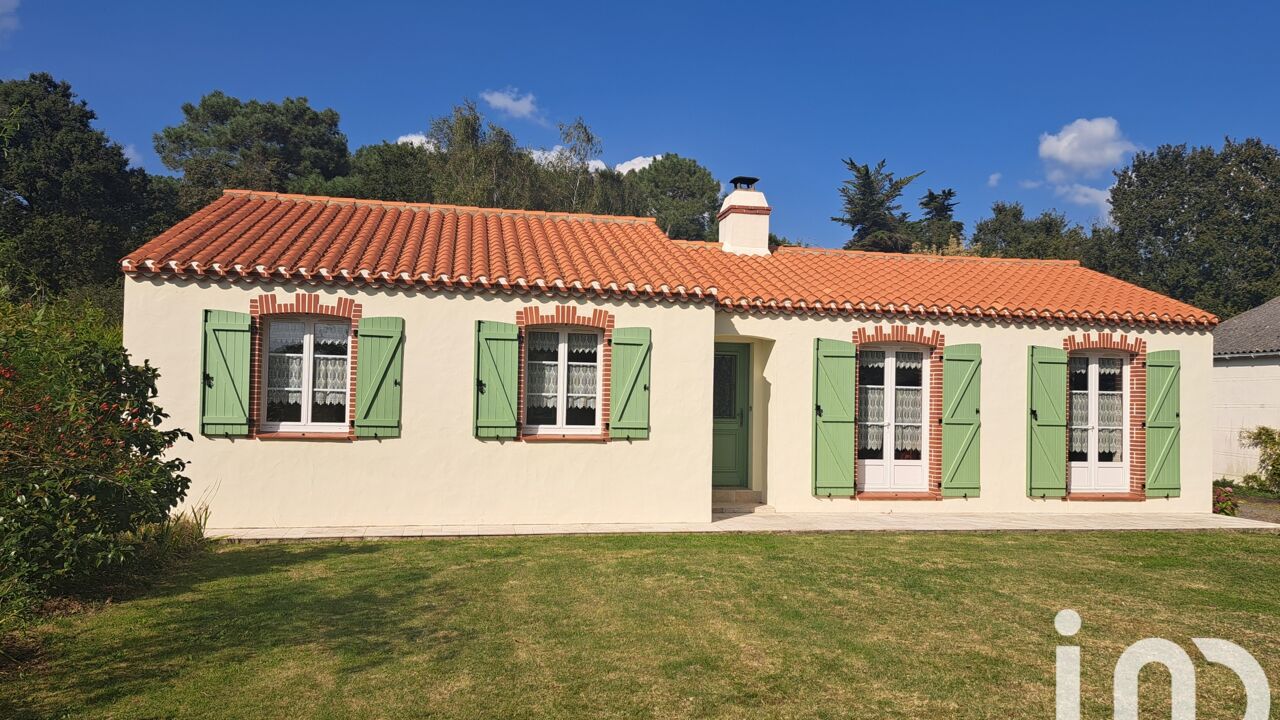 maison 4 pièces 119 m2 à vendre à Châteauneuf (85710)