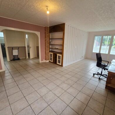 Appartement 4 pièces 127800 €