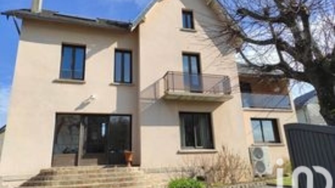 maison 7 pièces 230 m2 à vendre à Égletons (19300)