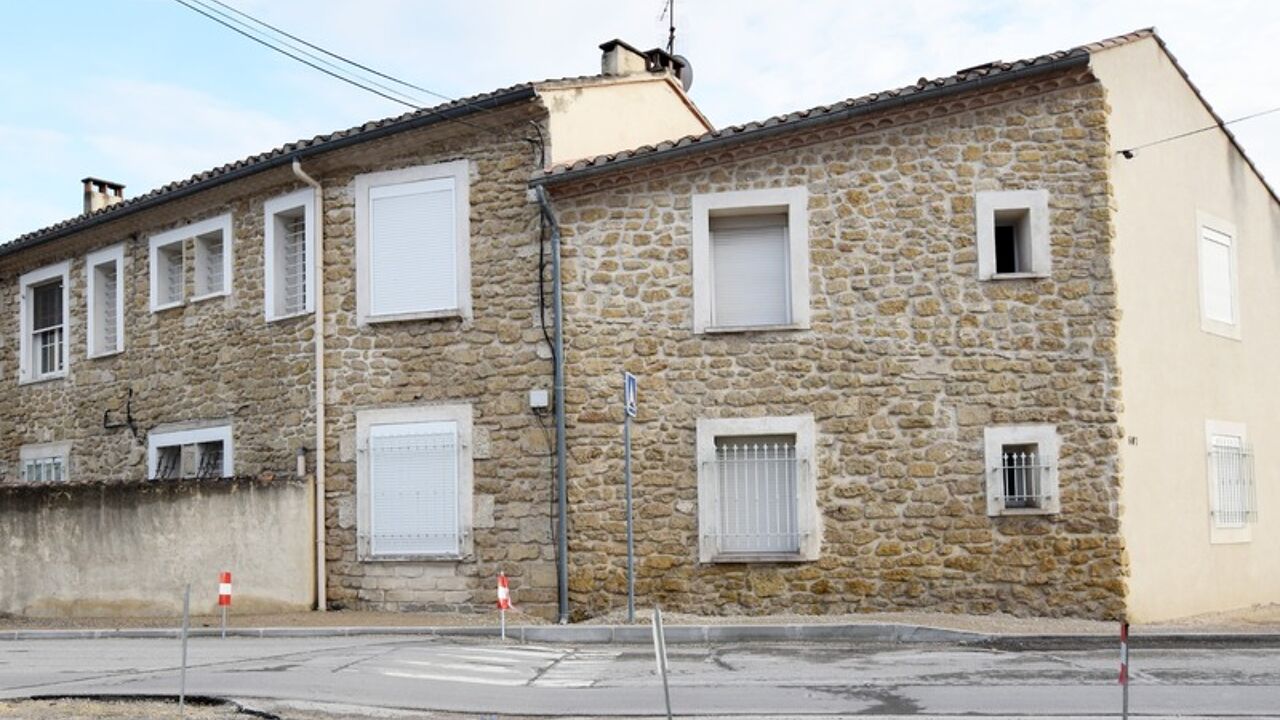 immeuble  pièces 210 m2 à vendre à Salon-de-Provence (13300)