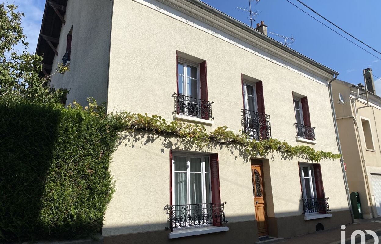 maison 8 pièces 230 m2 à vendre à Quincy-Voisins (77860)