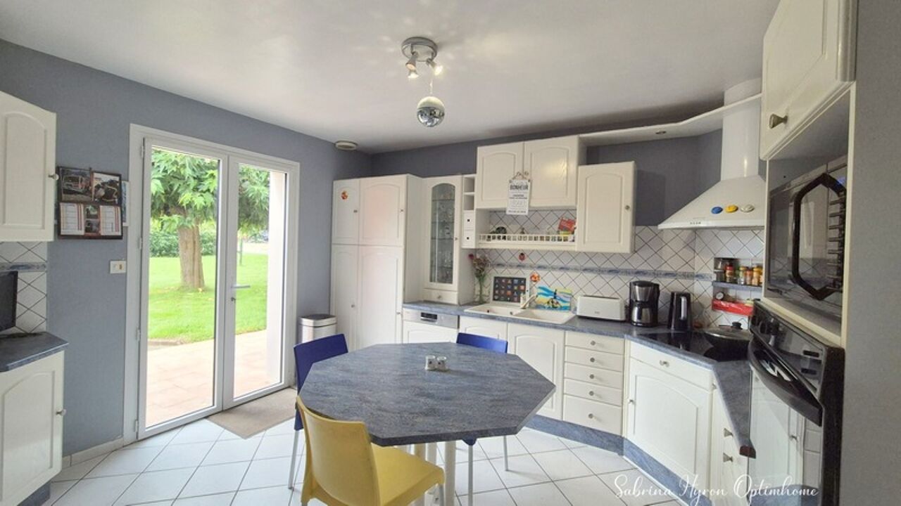 maison 6 pièces 206 m2 à vendre à Férel (56130)