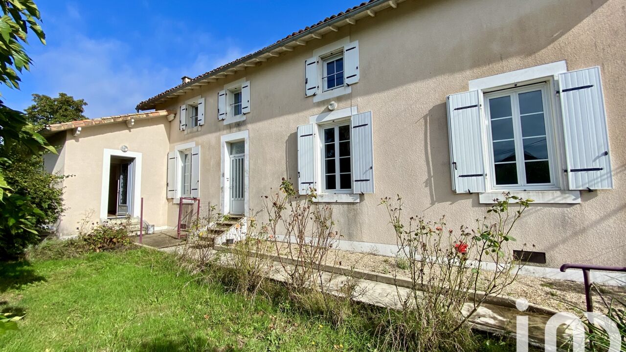 maison 10 pièces 182 m2 à vendre à Pamproux (79800)