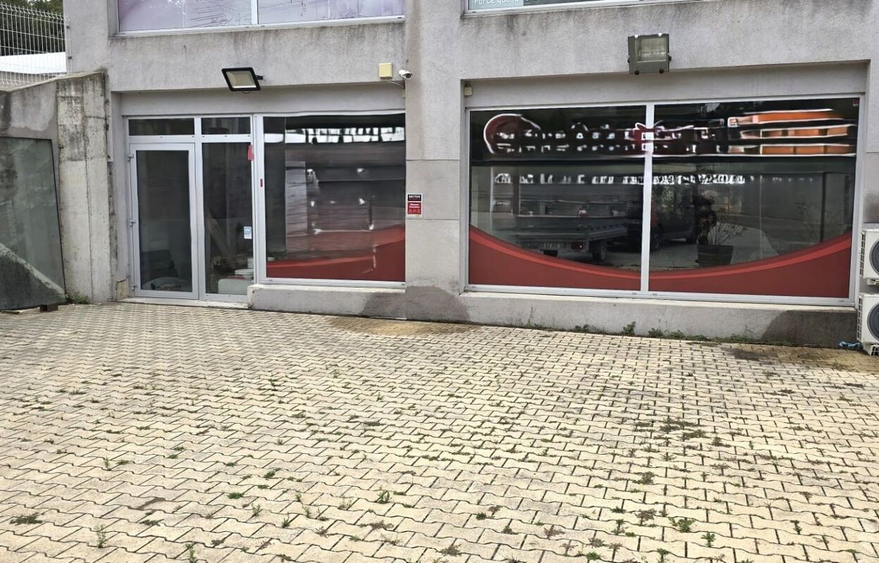 commerce  pièces 200 m2 à louer à Aubignan (84810)