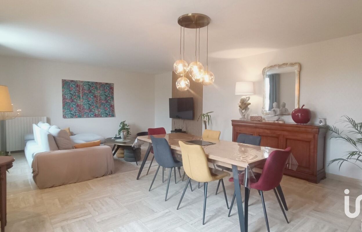 maison 6 pièces 163 m2 à vendre à Neuville-de-Poitou (86170)