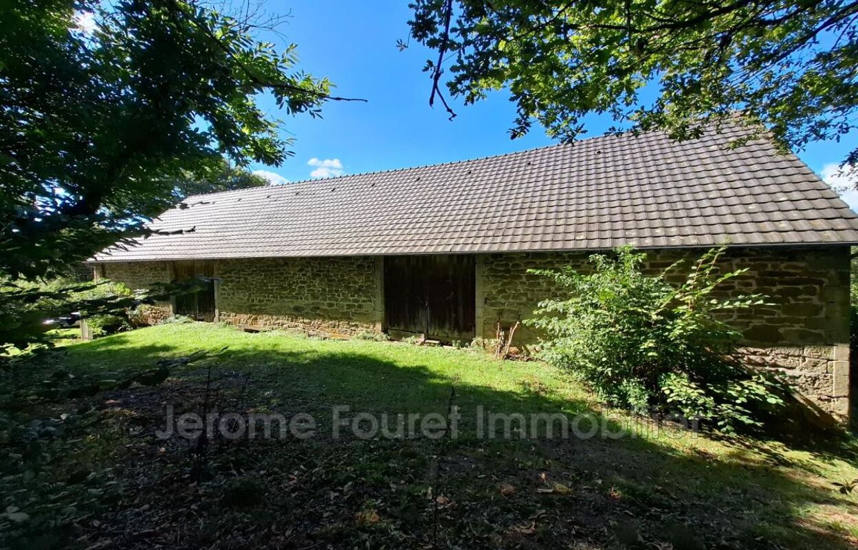 maison  pièces 550 m2 à vendre à Sarran (19800)