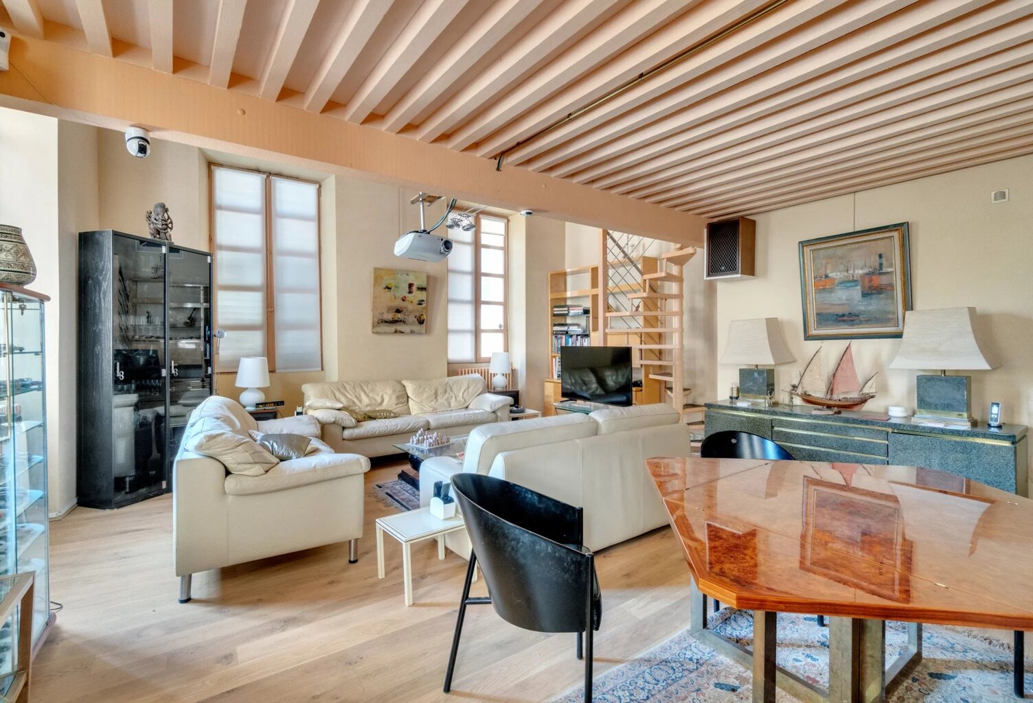 T5 DUPLEX — photo 1