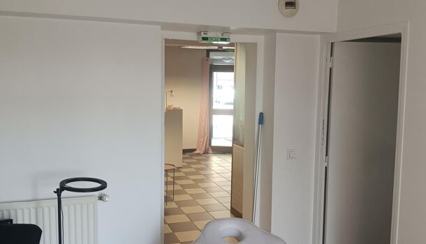 Local commercial 4 pièces  à louer Rodez 12000