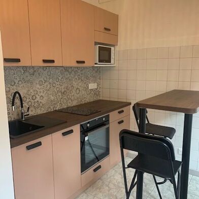 Appartement 1 pièces 370 €
