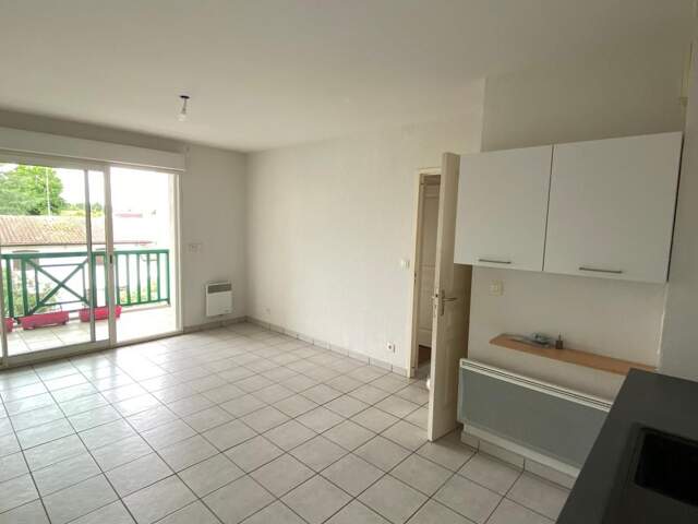 Appartement À Vendre — photo du bien