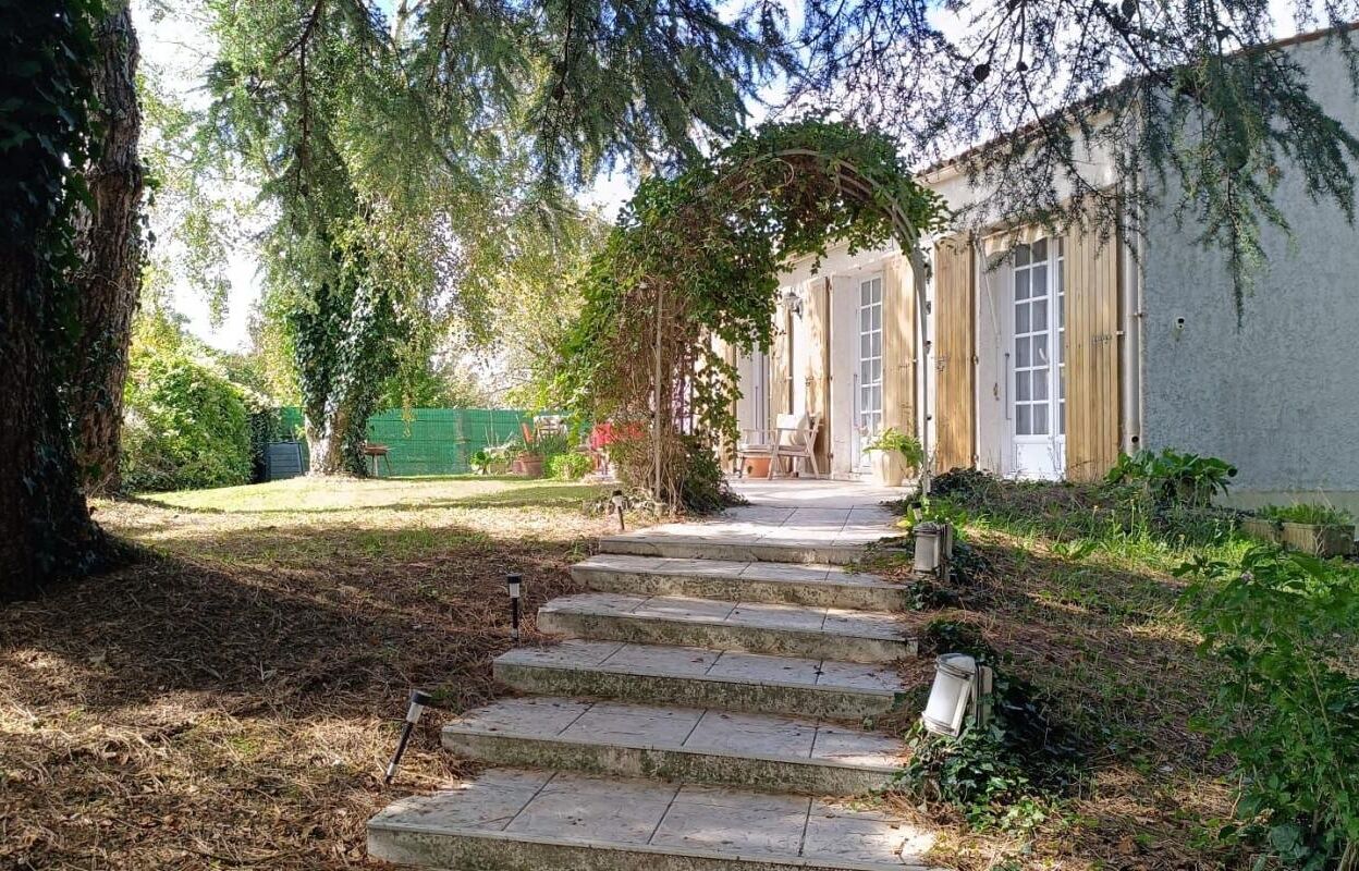 maison 7 pièces 142 m2 à vendre à Saint-Christophe (17220)