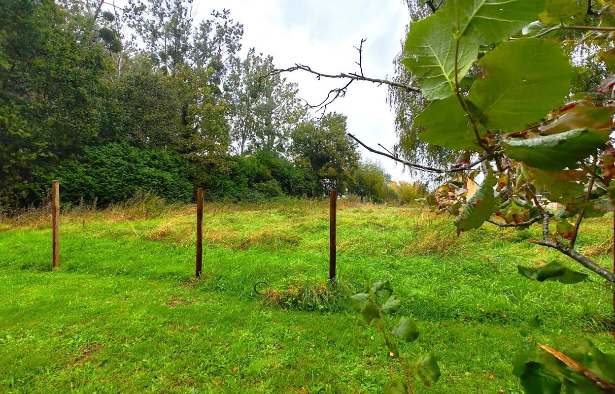 terrain  pièces 1679 m2 à vendre à Baugé-en-Anjou (49150)