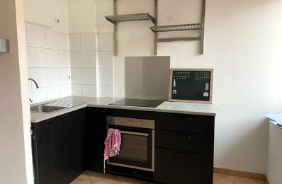 location appartement 590 € CC /mois à proximité de Marseille 6 (13006)