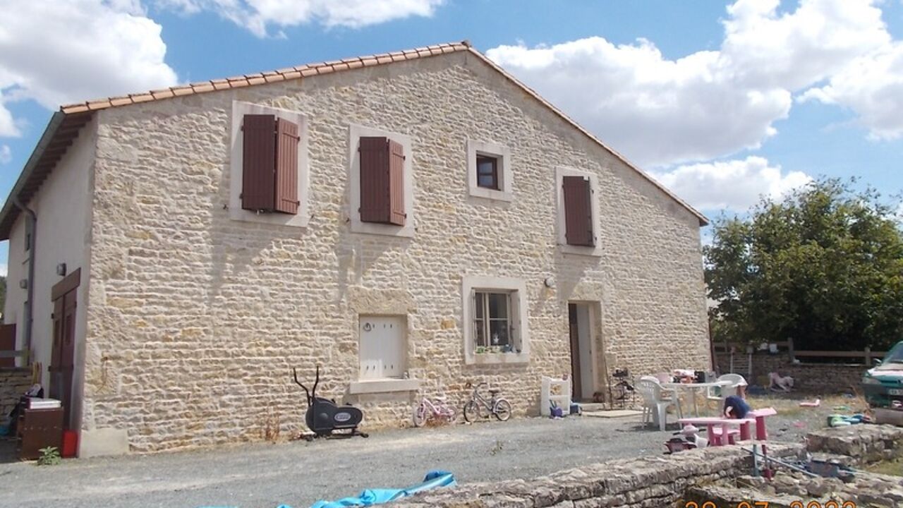 maison 4 pièces 75 m2 à vendre à Celles-sur-Belle (79370)