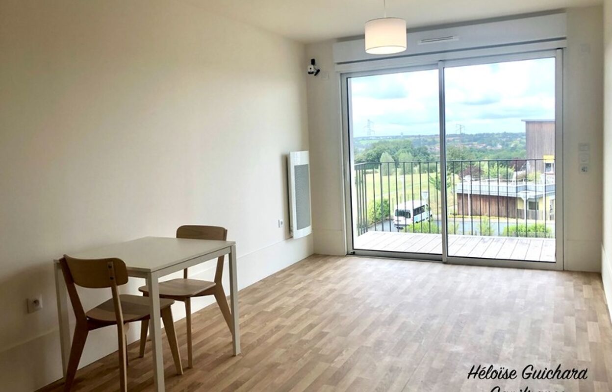 appartement 2 pièces 42 m2 à louer à Cholet (49300)