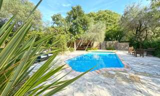 Maison 6 Pièces 221 m² à vendre à Roquefort-les-Pins (06330)