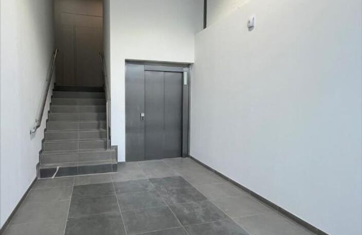 A VENDRE TOURCOING LOFT de 68m2  avec Loggia et Parking privé — photo 3