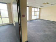Bureaux  200 m2 — photo 3