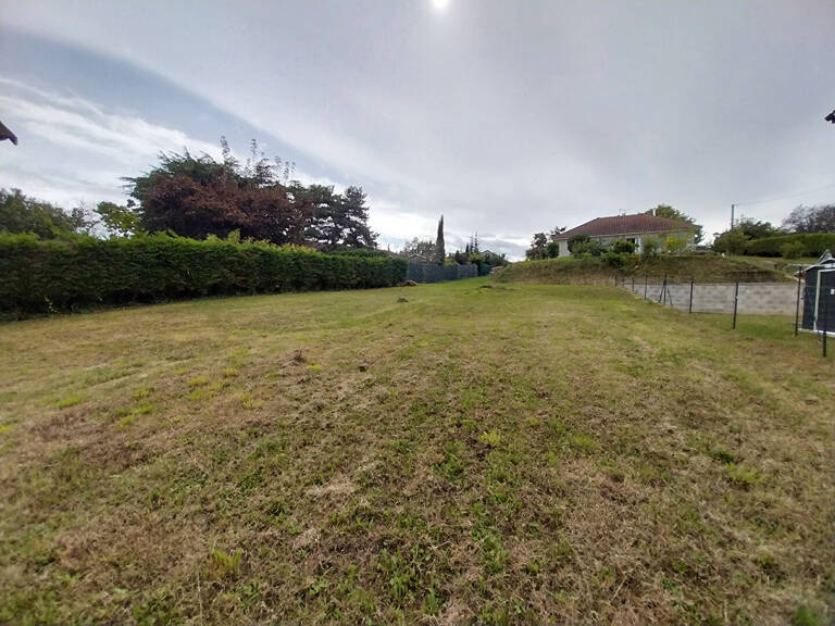 VIENNE 38200 - Quartier résidentiel sur les hauteurs de Vienne 38 - terrain à batîr de 550 m² — photo 1