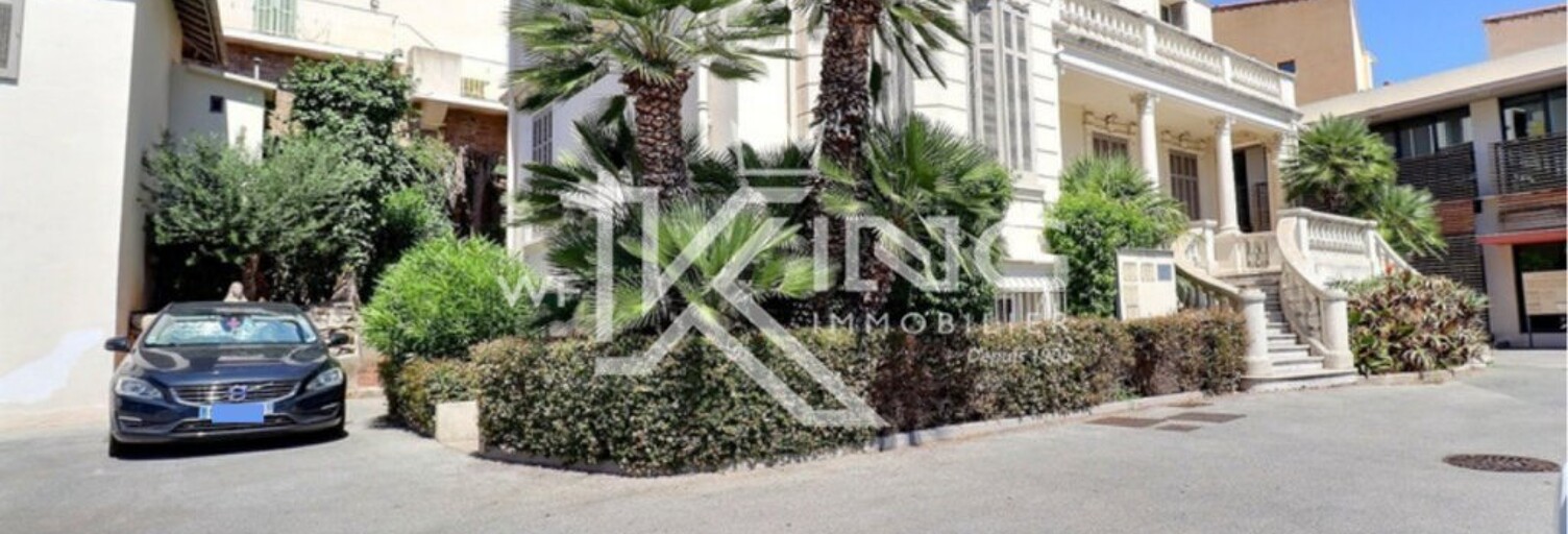 Local industriel  104 m² à vendre à Fréjus (83600)