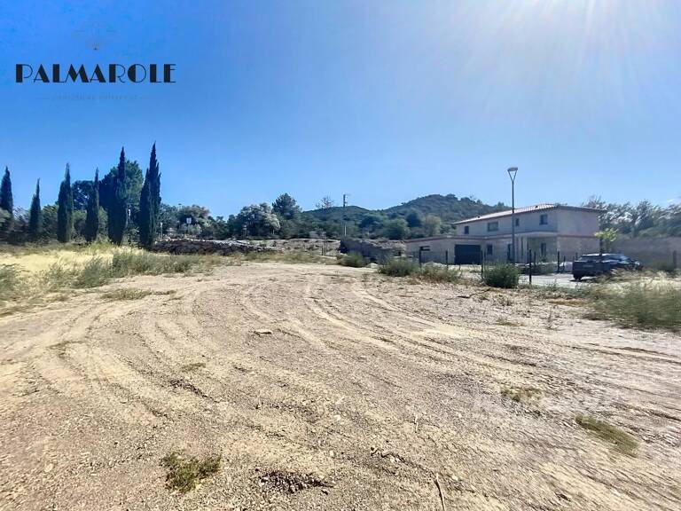 CASTELNOU - TERRAIN CONSTRUCTIBLE VIABILISE - — photo 1