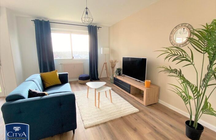 Vente appartement 4 pièces 77 m² Saumur (49400) — photo 3