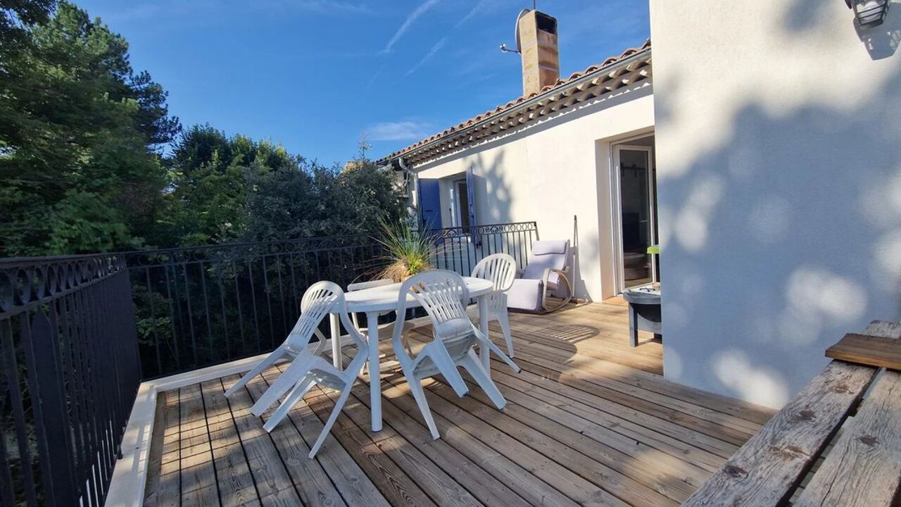 maison 5 pièces 122 m2 à vendre à Grambois (84240)