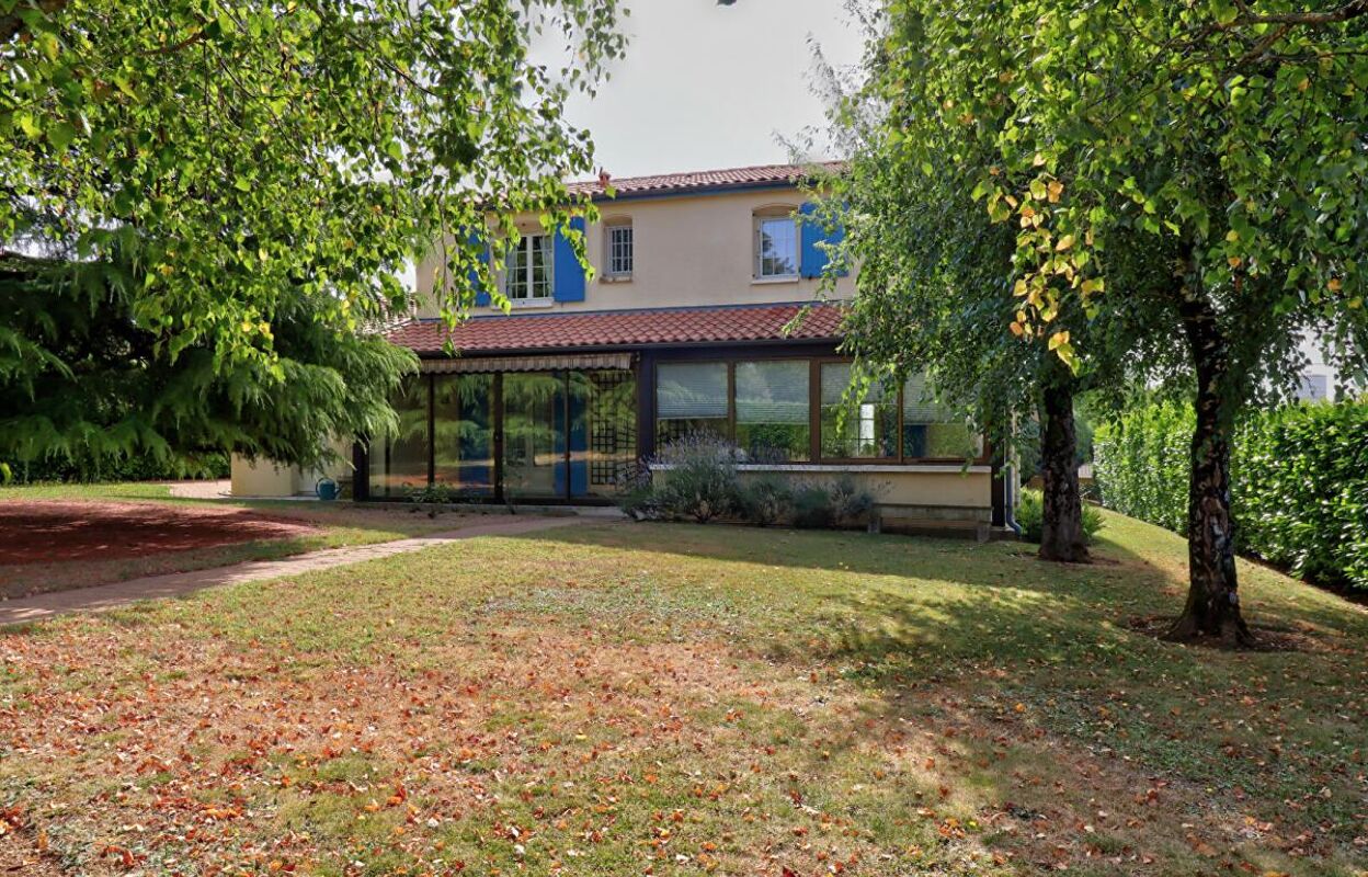 maison 6 pièces 125 m2 à vendre à Niort (79000)