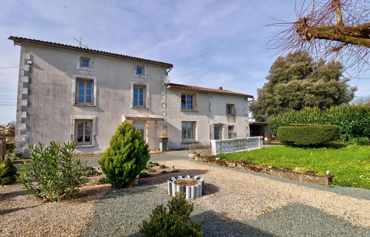 maison 5 pièces 139 m2 à vendre à Germond-Rouvre (79220)