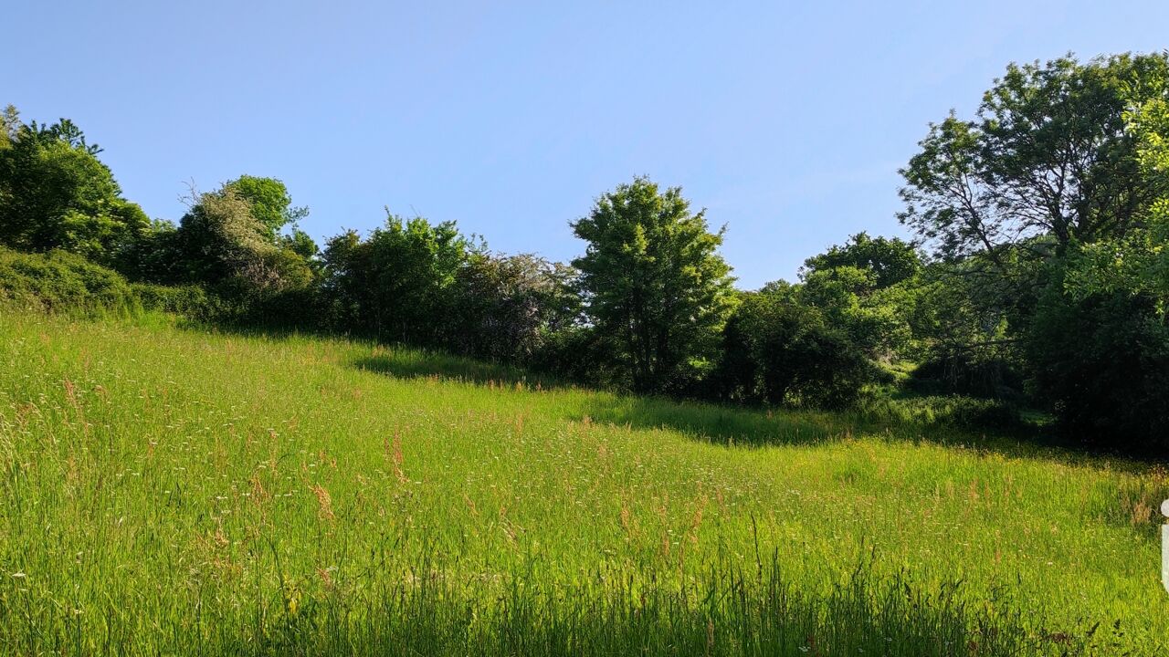 terrain  pièces 2587 m2 à vendre à La Chapelle-Bâton (79220)