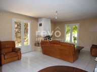 Villa — photo 3