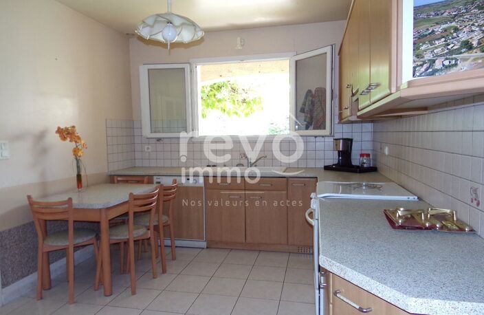 Villa — photo 5