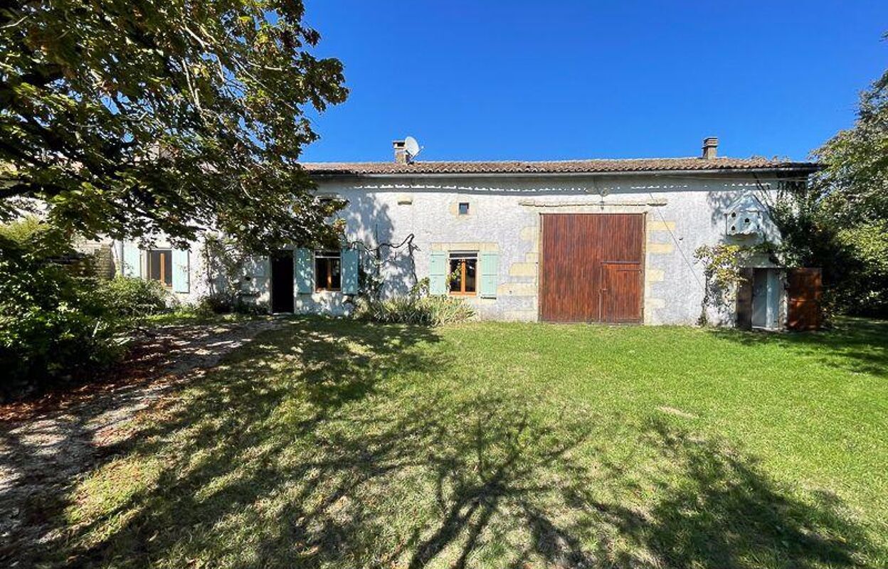 maison 7 pièces 238 m2 à vendre à Sauzé-Vaussais (79190)