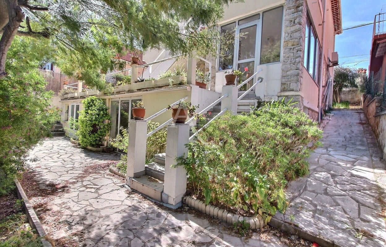 maison 6 pièces 137 m2 à vendre à Le Pradet (83220)