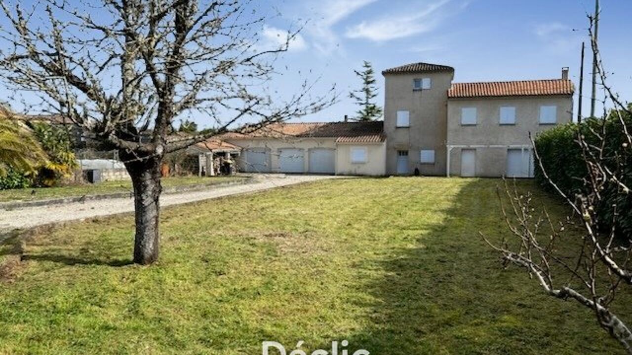 maison 6 pièces 180 m2 à vendre à Saint-Saturnin (16290)