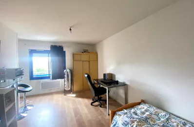 location appartement 360 € CC /mois à proximité de Saint-Cyr (86130)