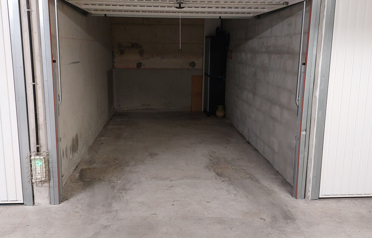 garage  pièces 12 m2 à vendre à Nice (06300)