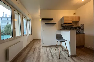 location appartement 430 € CC /mois à proximité de Saint-Cyr (86130)