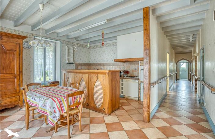 Maison en pierre de 8 pièces principales — photo 4