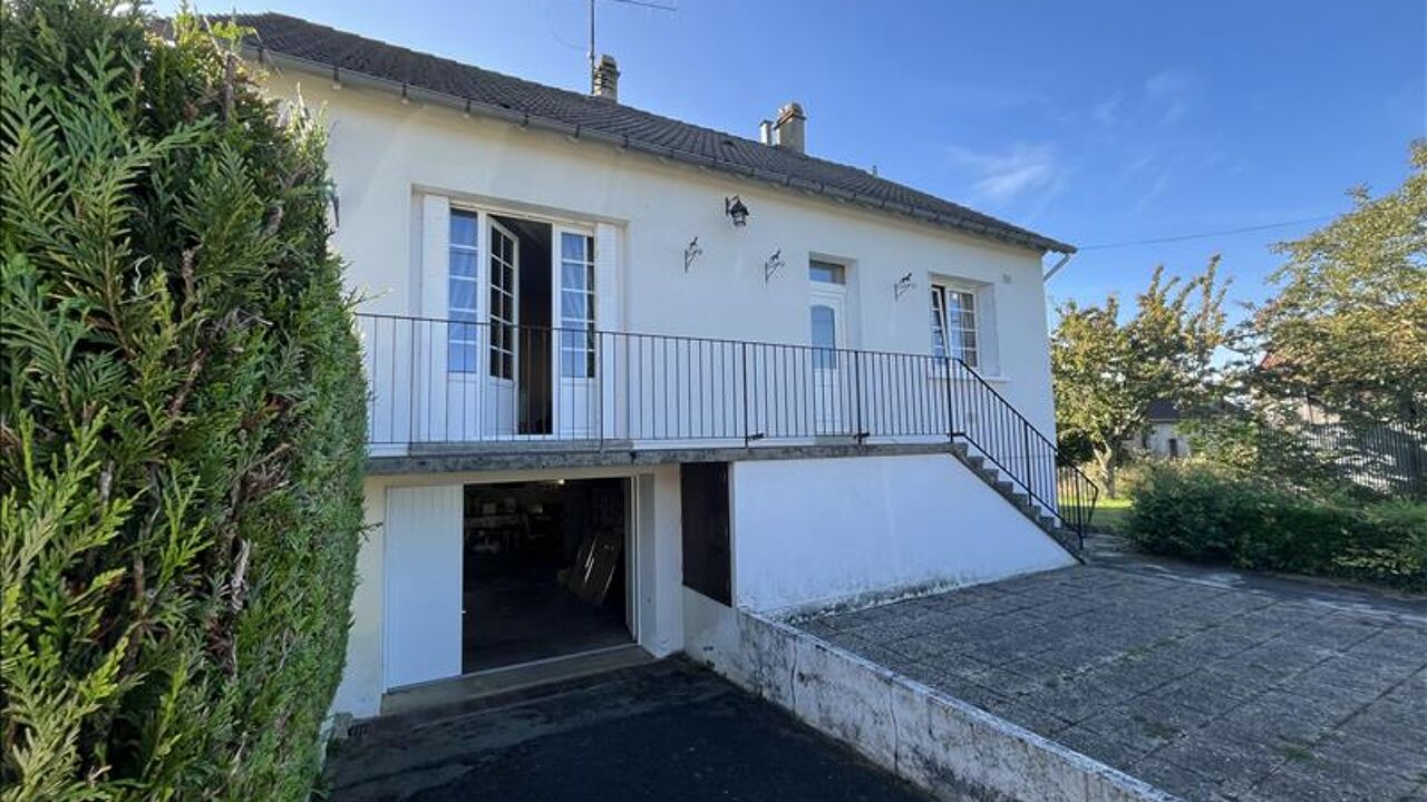 maison 4 pièces 117 m2 à vendre à Saint-Denis-de-Jouhet (36230)