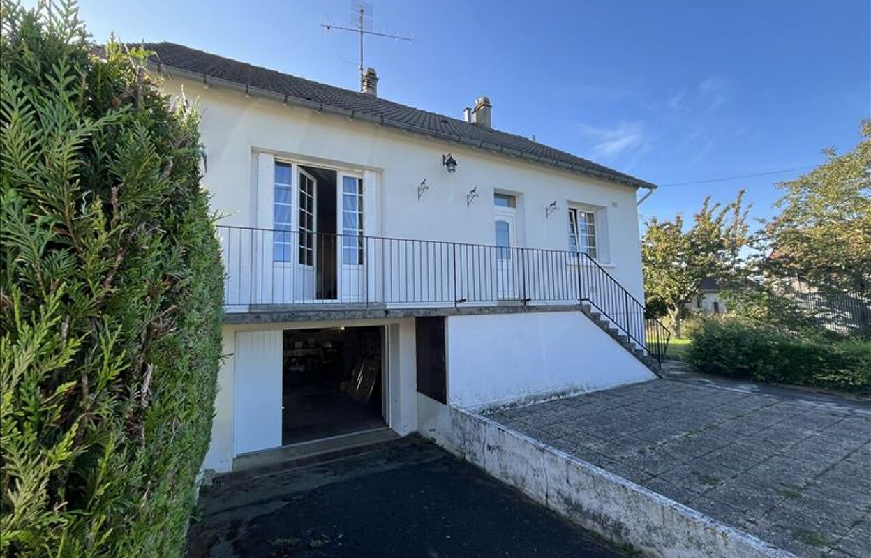 maison 4 pièces 117 m2 à vendre à Saint-Denis-de-Jouhet (36230)