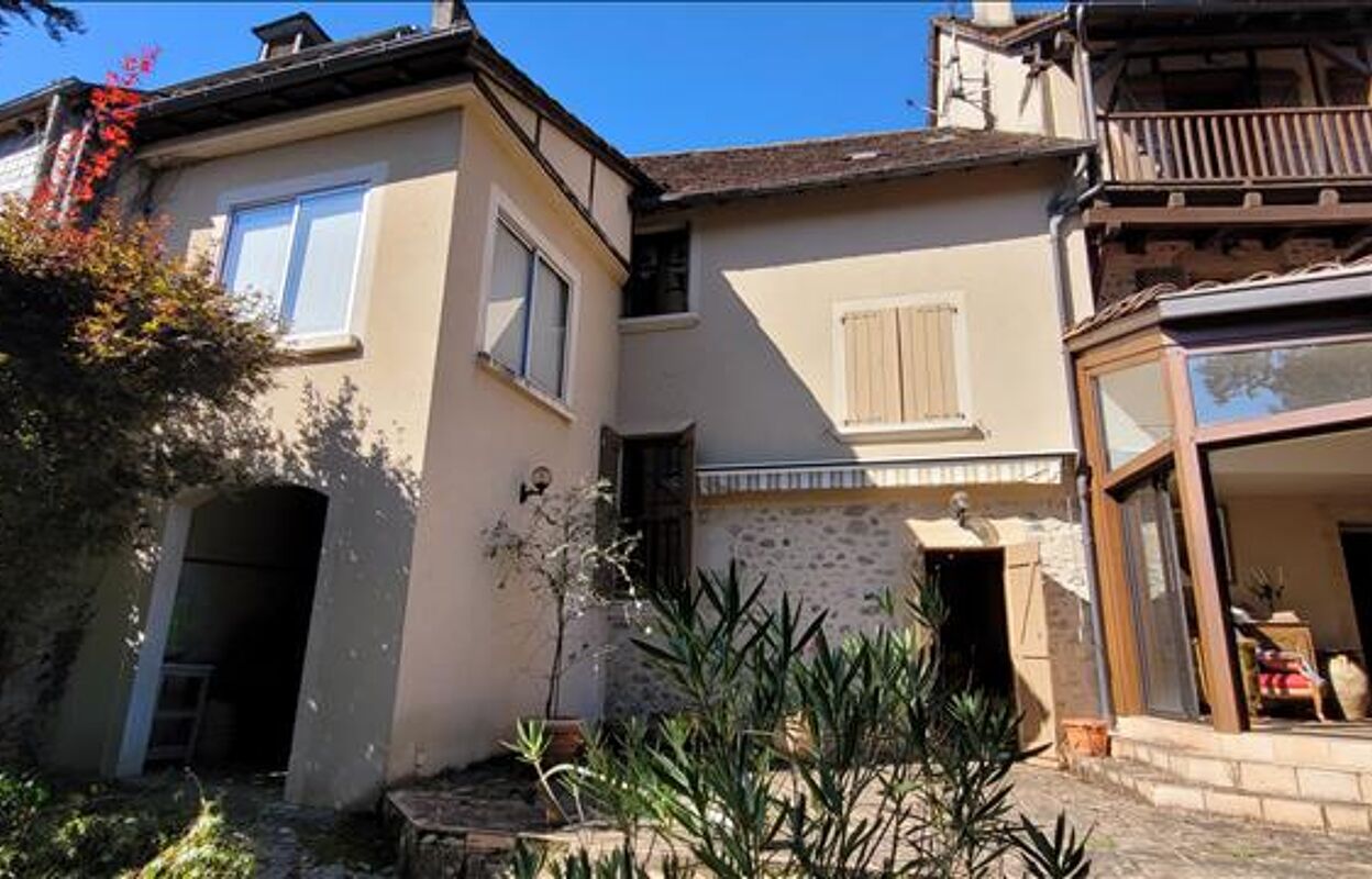 maison 11 pièces 250 m2 à vendre à Beaulieu-sur-Dordogne (19120)